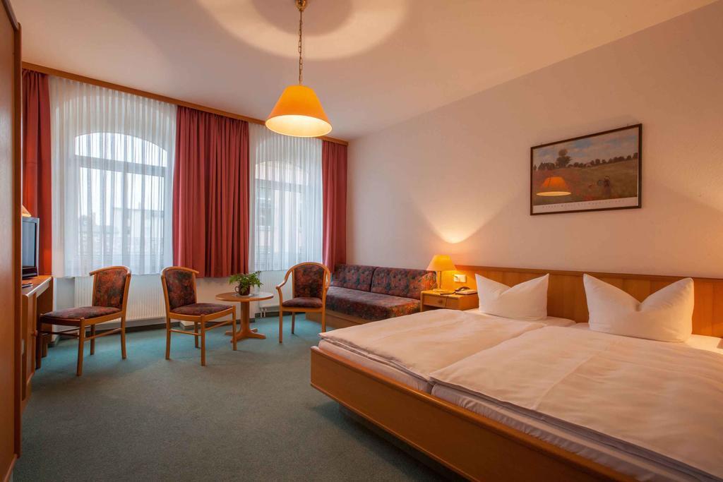 Hotel Arcus Elsterwerda Chambre photo